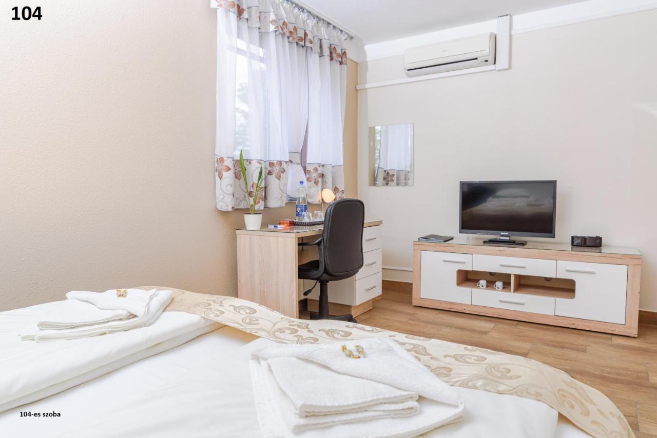 Hotel Zenubia Hajdúszoboszló Zewnętrze zdjęcie