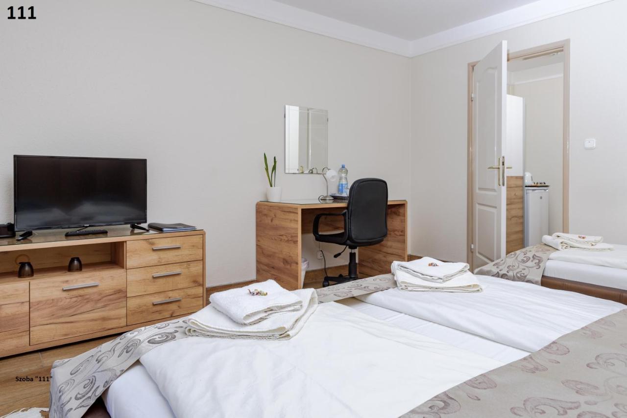 Hotel Zenubia Hajdúszoboszló Zewnętrze zdjęcie