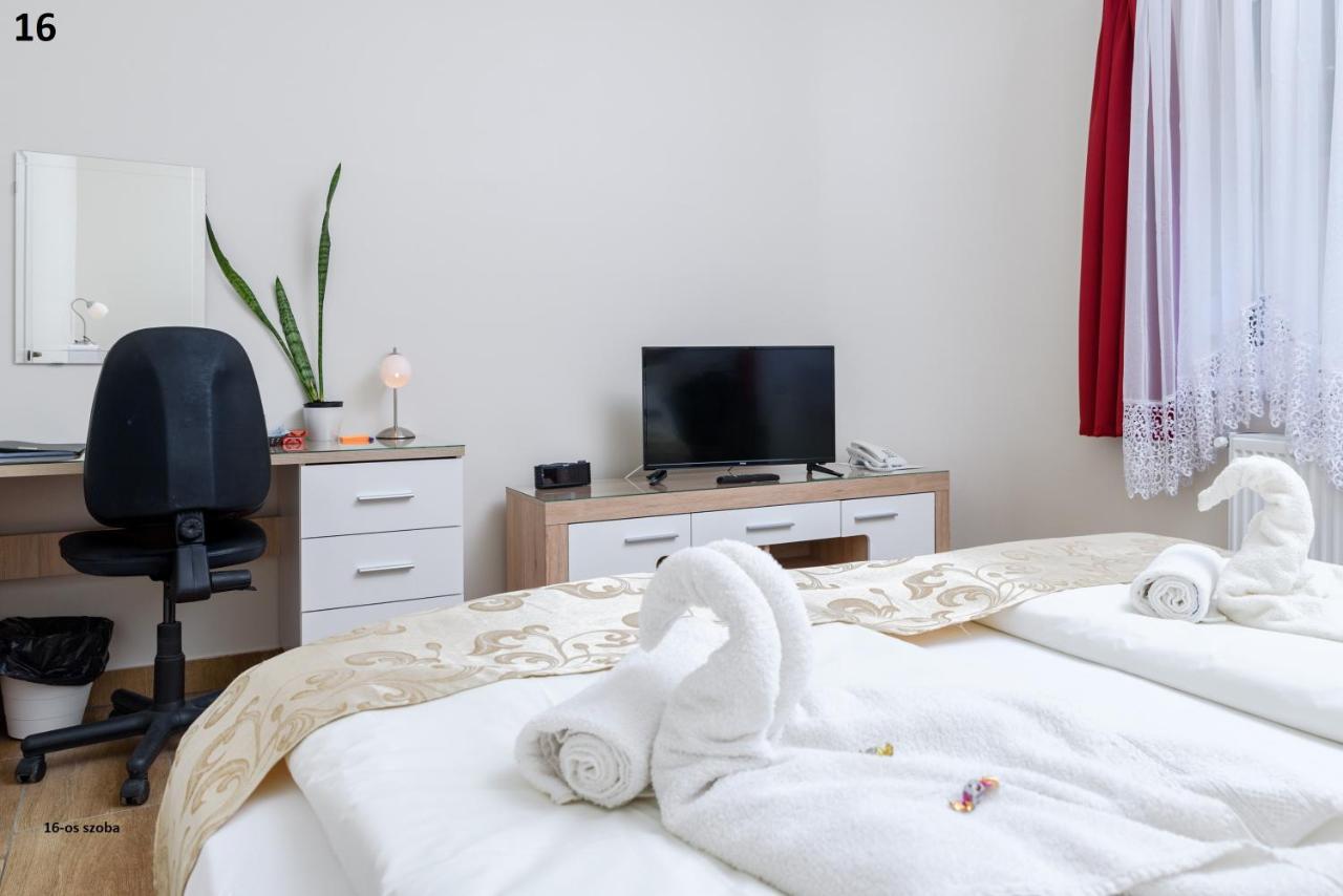 Hotel Zenubia Hajdúszoboszló Zewnętrze zdjęcie