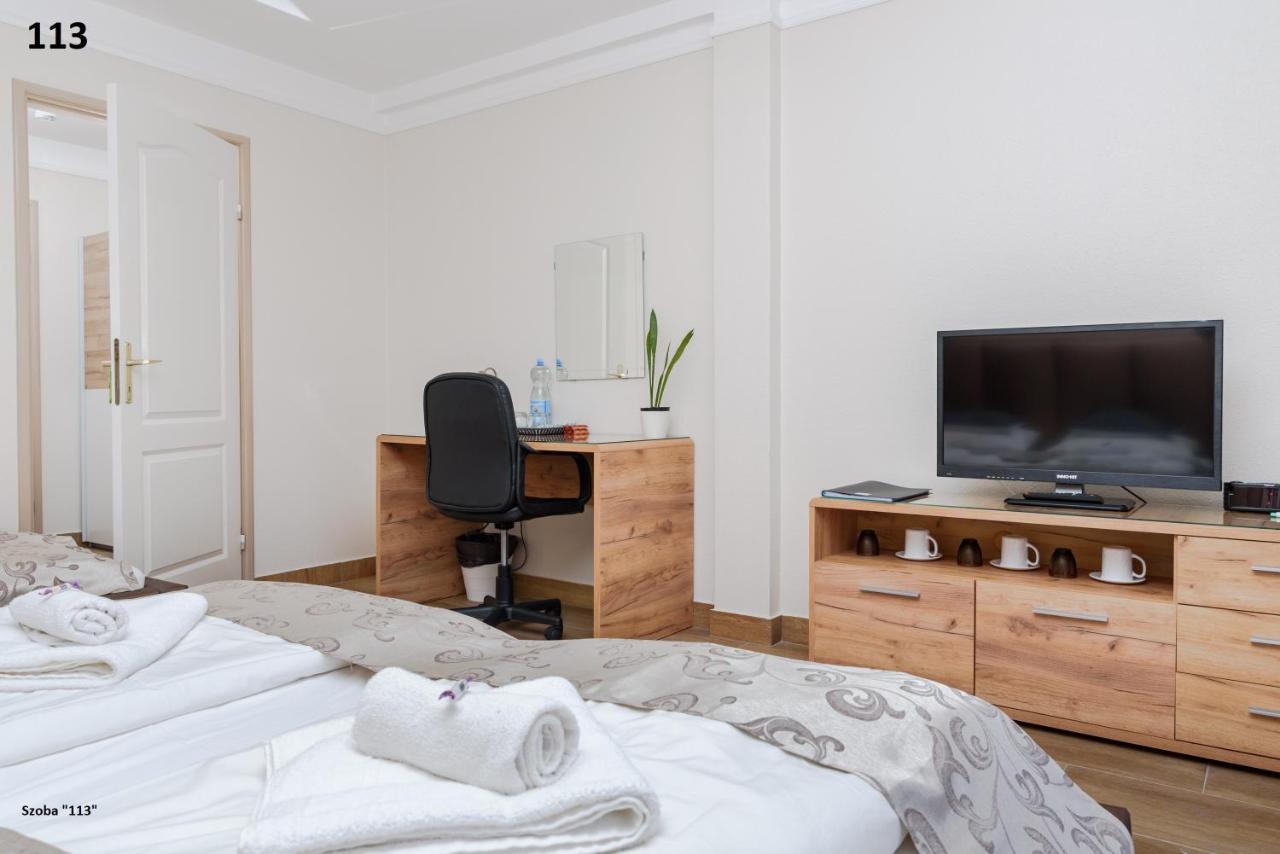 Hotel Zenubia Hajdúszoboszló Zewnętrze zdjęcie