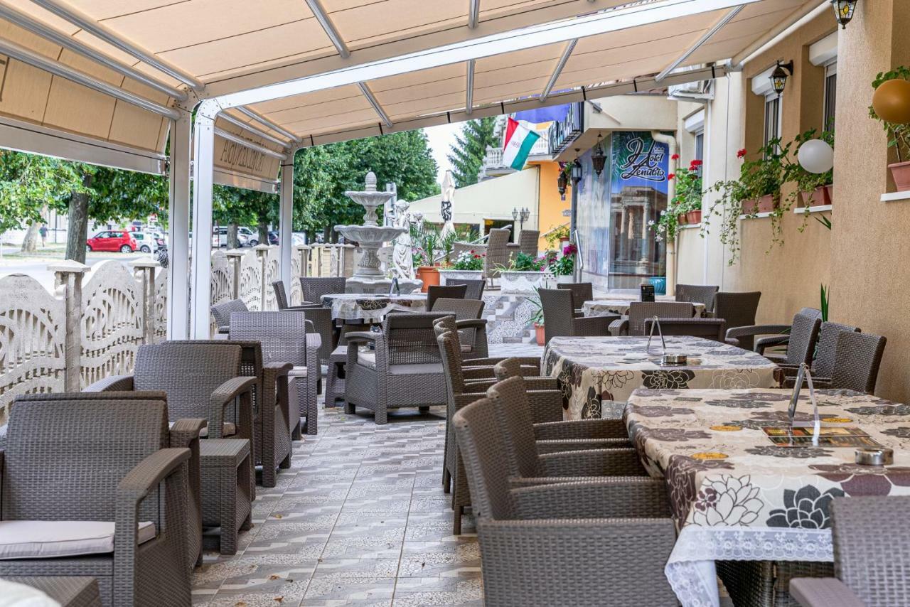 Hotel Zenubia Hajdúszoboszló Zewnętrze zdjęcie